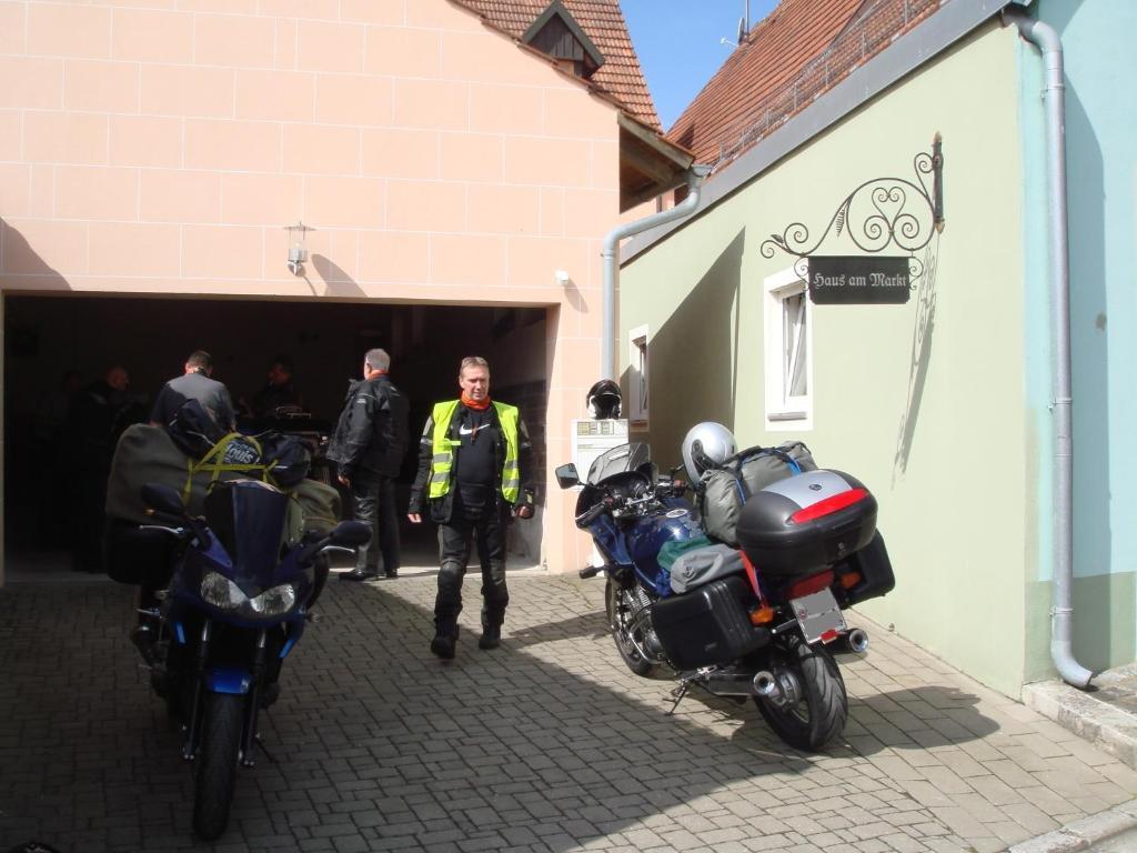 Haus Am Markt Königstein in der Oberpfalz Esterno foto